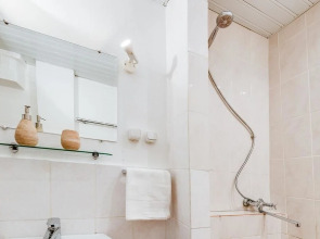 Apartments on Zhukovskogo 49