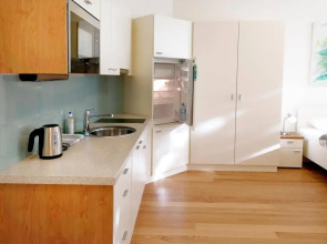 Riess City Rooms - Self Check-In