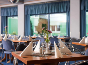 Good Morning + Berlin City East