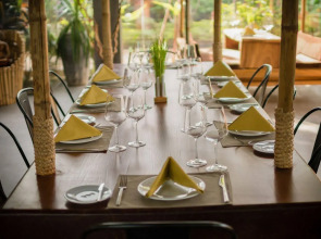 Les Bambous Luxury Hotel