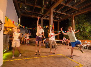 Spin Designer Hostel