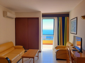 Отель Cais da Oliveira