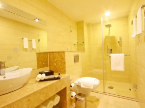 Отель Prideinn Azure Nairobi