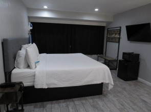 Capri Suites Anaheim