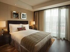 Lee Garden Service Apartment