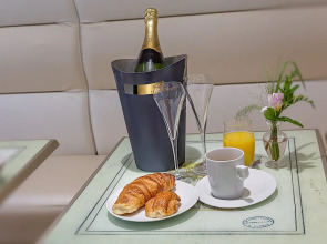 Hotel Les Bulles de Paris