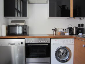 7th Heaven Vienna Center Apartments