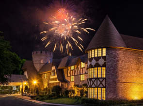 Anaheim Majestic Garden Hotel