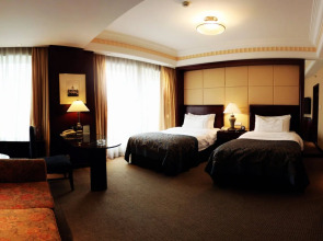 Lakeview Xuanwu Hotel