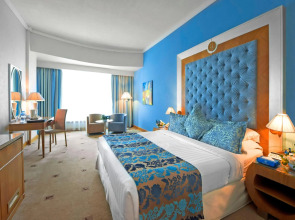 Golden Phoenix Hotel - Manila