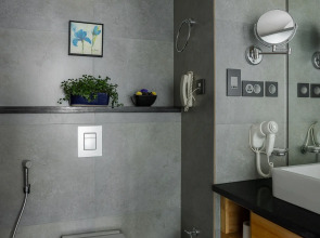 The Panoramic Getaway