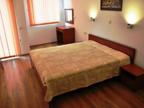 Sunny Holiday Apartments