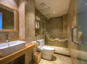 Wuyishan Ancient Street No.3 Tea Inn