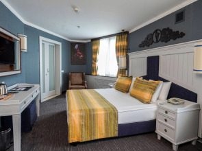 Mirada Del Lago Hotel