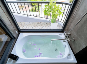 Osaka Boutique Phan Thiet Hotel