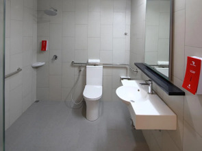 Red Planet Manila Binondo