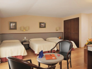 Отель Comtes d'Urgell