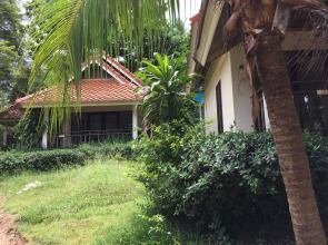 Aquavana Haad Rin Resort