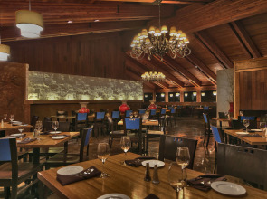 Lakeside Inn and Casino