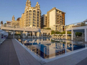 J'adore Deluxe Hotel & Spa