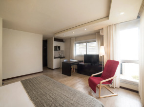 27 Suites Apart Hotel