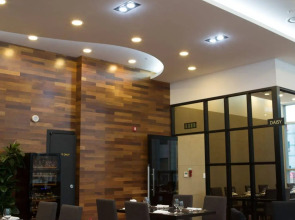 The Central Plaza Hotel