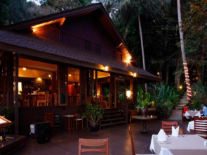 Baan Krating Phuket Resort