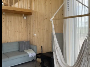 Черный домик