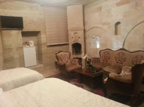 Family Cave Suites Hotel