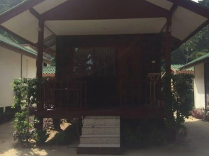 Phi Phi Nice Beach Resort