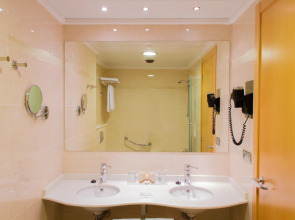 AR Diamante Beach Spa & Convention Center