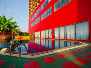 Tongtara Riverview Hotel