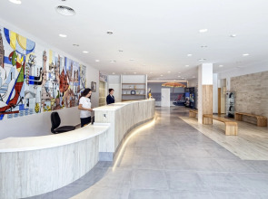 Отель Los Amigos Beach Club