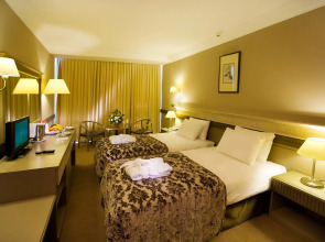 Fantasia Deluxe Hotel