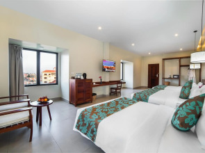 Bayon Modern Residence