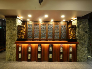 Lap Roi Karon Beachfront