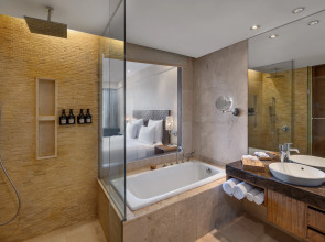 Pullman Bali Legian Beach