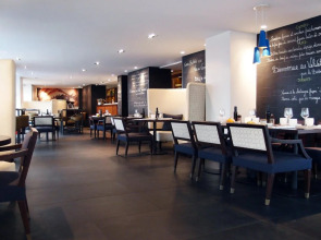 NH Collection Paris Ponthieu Champs-Elysées