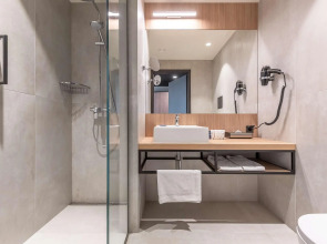 Park Inn by Radisson Vilnius Airport Hotel & Conference Centre