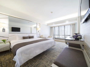 Regal Oriental Hotel