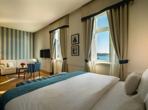 Valamar Riviera Hotel & Residence