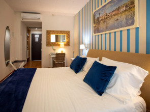 Hotel Palace Del Conero