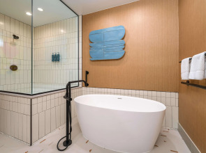 Hilton San Diego Gaslamp Quarter