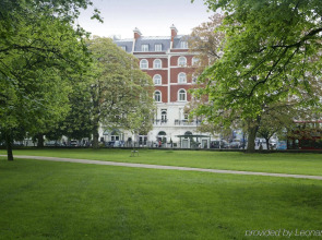 60 Hyde Park Gate Hotel
