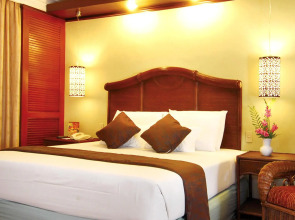 Waterfront Airport Hotel & Casino