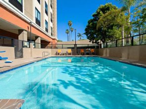 Holiday Inn Express Los Angeles Airport by IHG