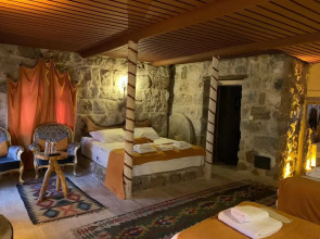 Mahperi Cappadocia Cave