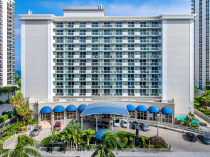 Ramada Plaza by Wyndham Marco Polo Beach Resort