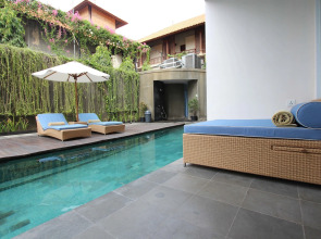 Ossotel Legian Bali