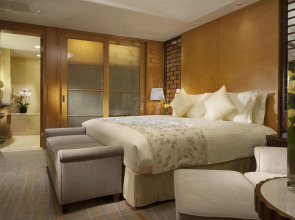 DoubleTree by Hilton Hotel Shanghai - Pudong